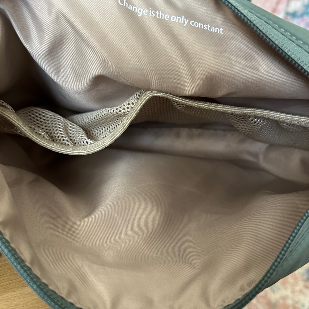 lululemon new parent backpack - Picture 11 of 13